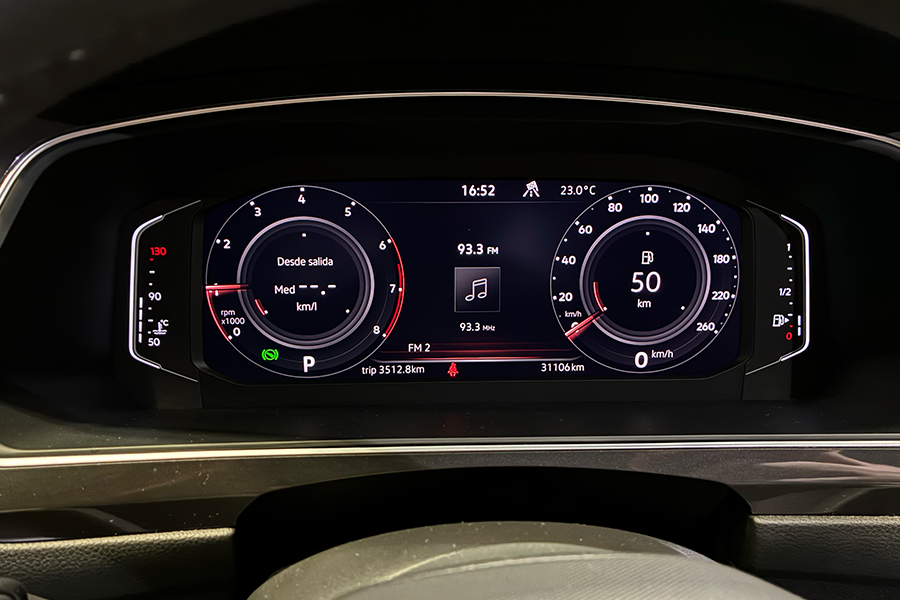 Volkswagen Tiguan 240 TSI 4Motion